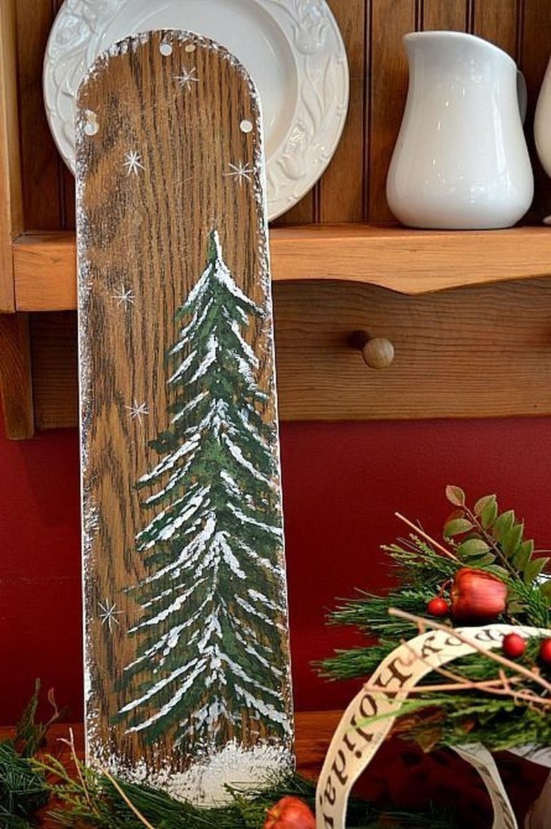 wooden-plank-Christmas-decorations