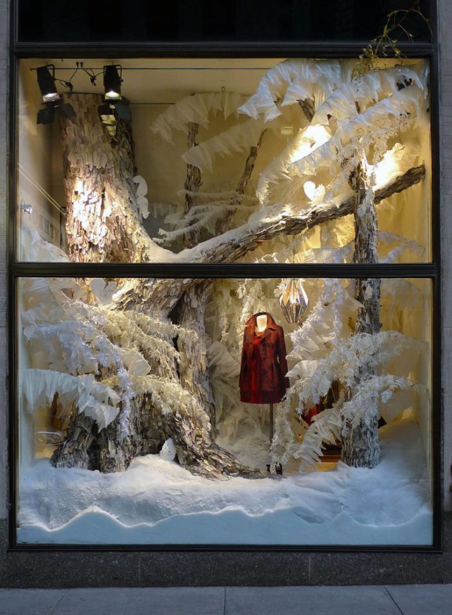 Christmas-showcase-snow-