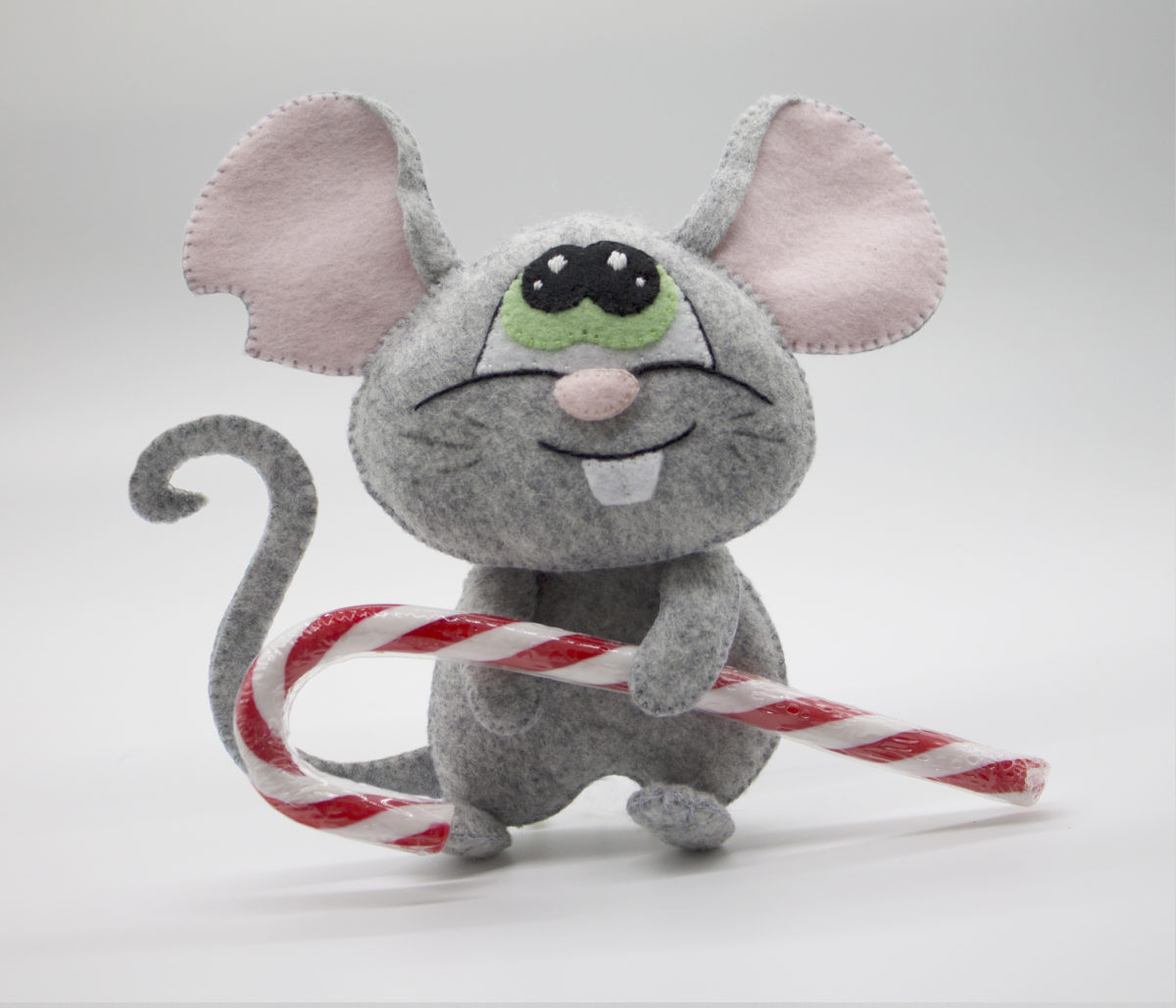 Christmas-decorations-felt-mouse-gigio