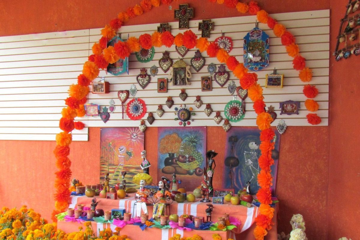 halloween-decorations-mexican-style-altar