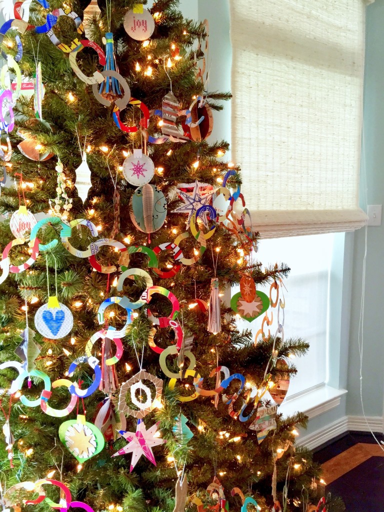 christmas-decorations-paper-garland-tree