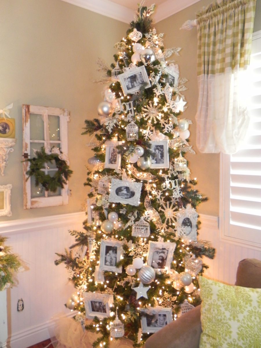 christmas-decorations-american-tree