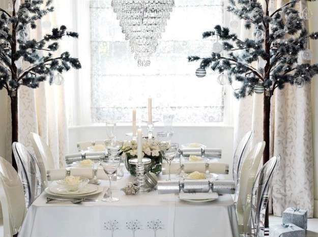 Winter white table