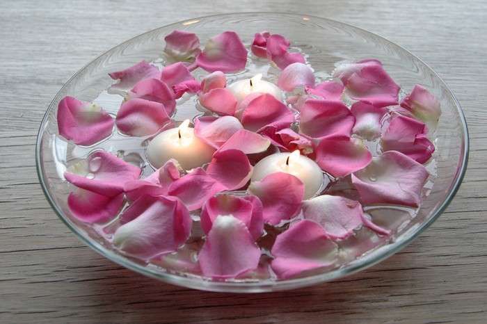 Centerpiece with floating candles