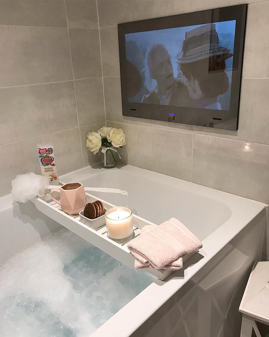 hang-tv-bathroom-5