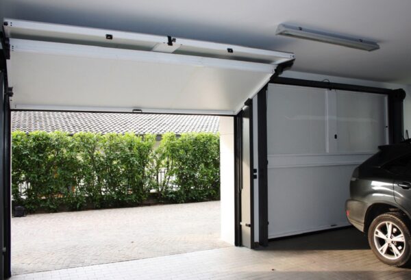 how-to-choose-the-garage-up-and-over-door-2