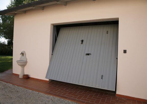 how-to-choose-the-garage-up-and-over-door-4