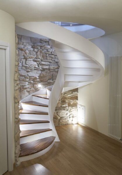 staircase-access-attic-4