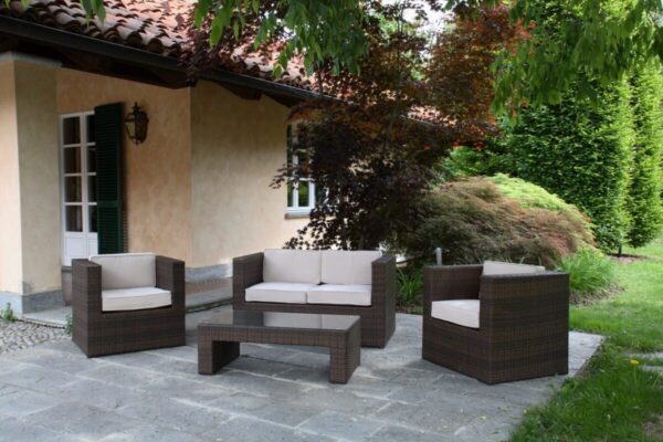 rattan-garden-sofa