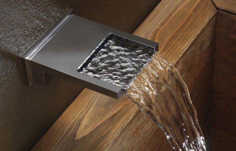 Bossini XL waterfall spout