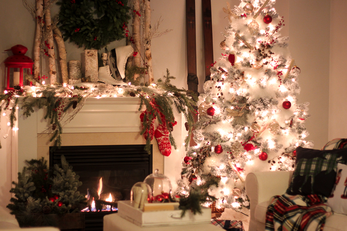 fireplace-Christmas-decorations