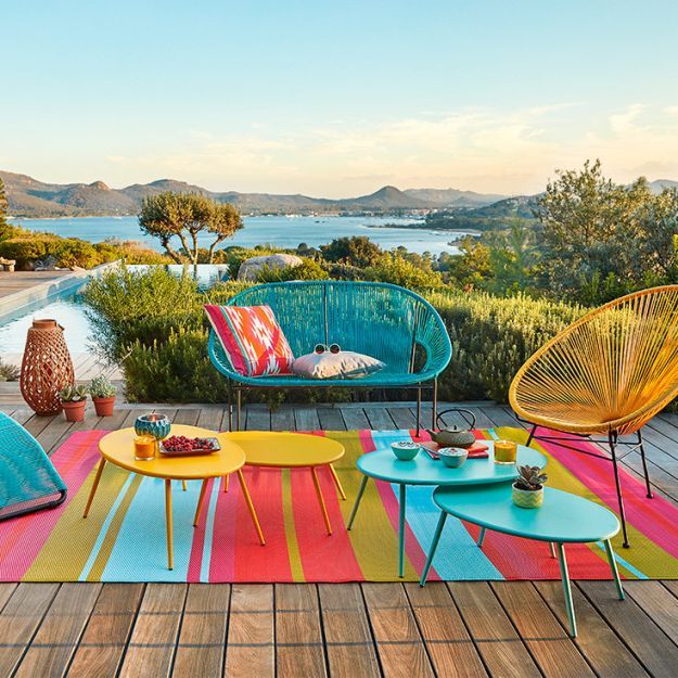 Colorful garden lounge