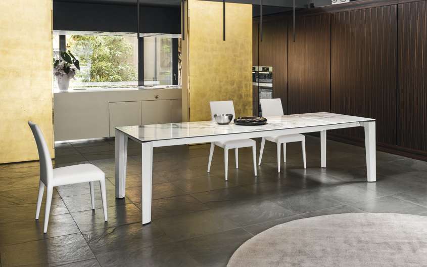 Delta, Calligaris extendable table