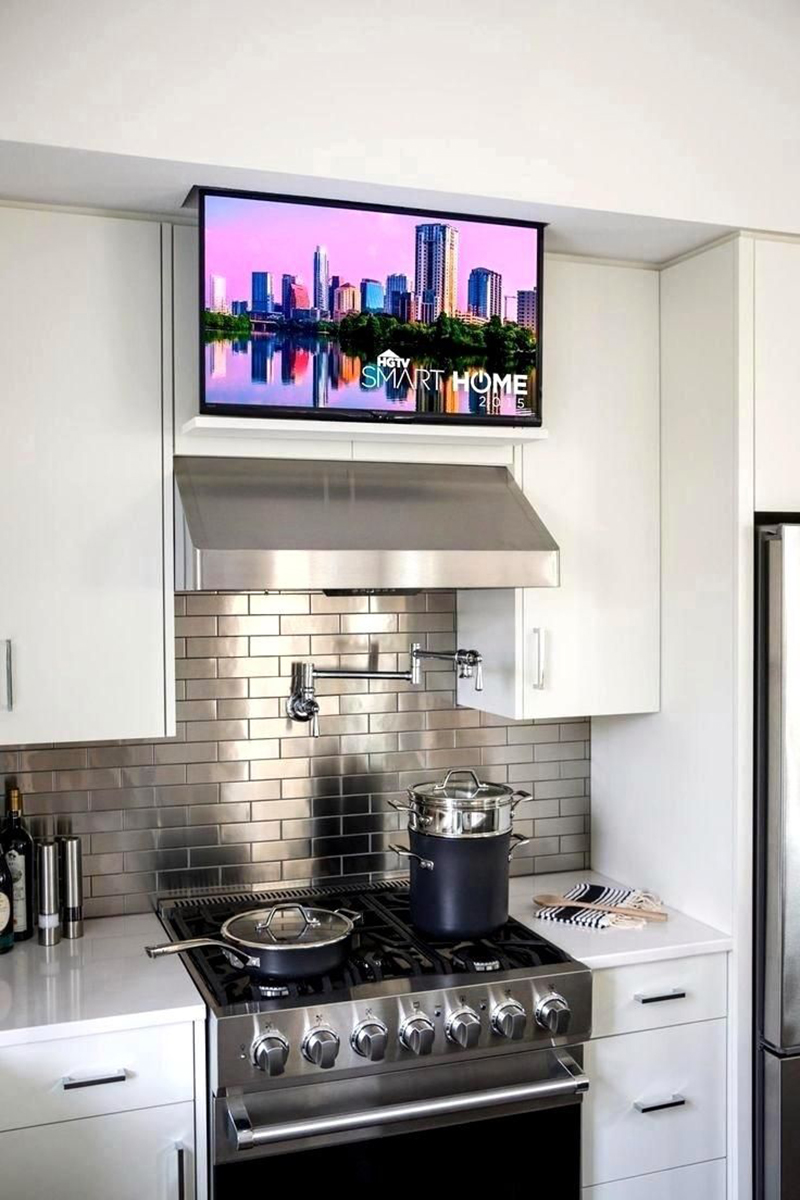 How-and-where-to-hang-the-tv-in-the-kitchen