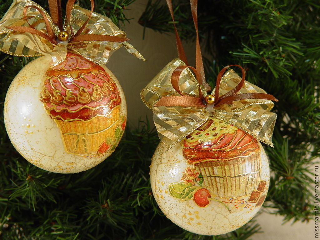 decoupage-christmas-balls