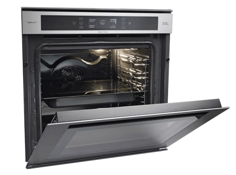 An induction oven buying guide: how it works and how to use it