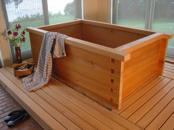 how-to-build-wooden-bathtub-7