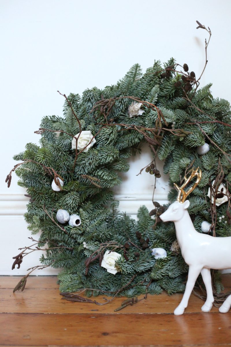 scandinavian-christmas-decorations-reindeer