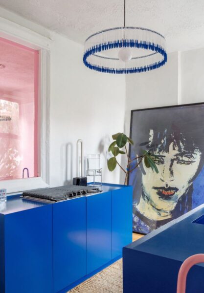 kitchen-contemporane-bright-blue