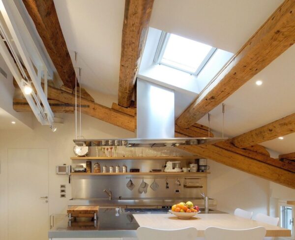 contemporary-kitchen-shelves-and-wooden-beams