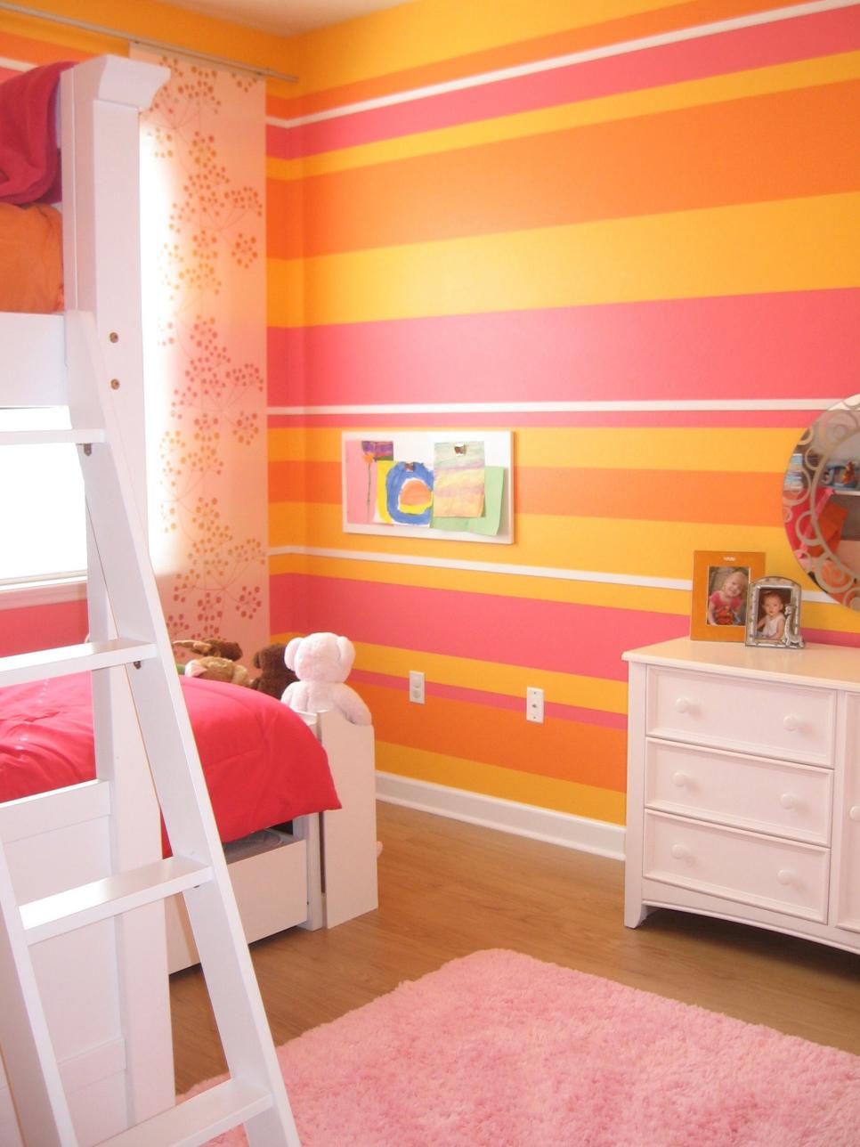 striped-bedroom-walls