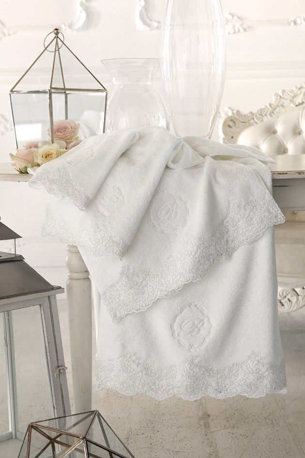 Shabby towels