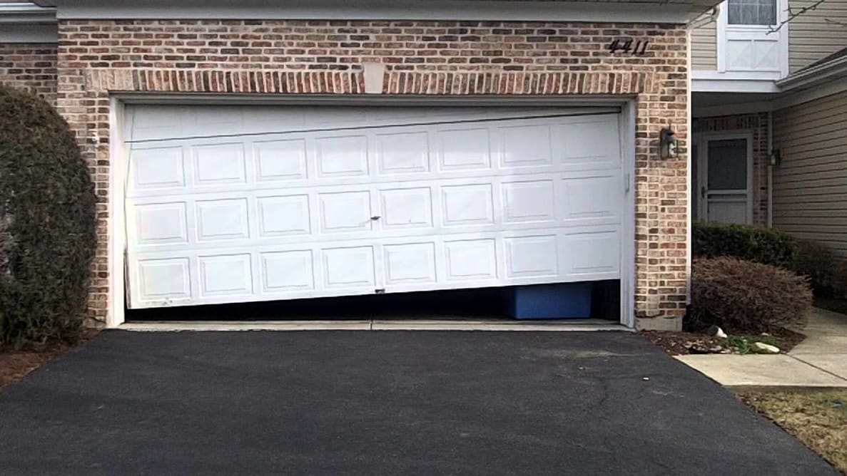 garage-garage-door-maintenance-3