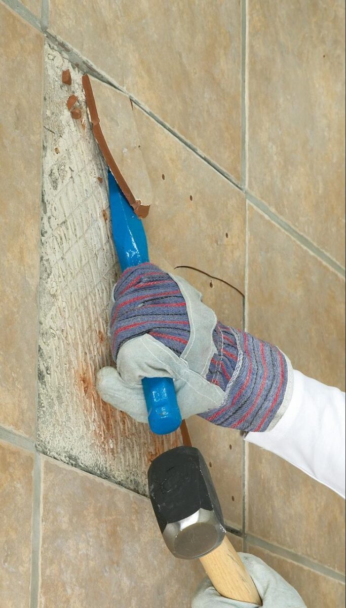 how-to-remove-the-tiles-from-the-wall-5