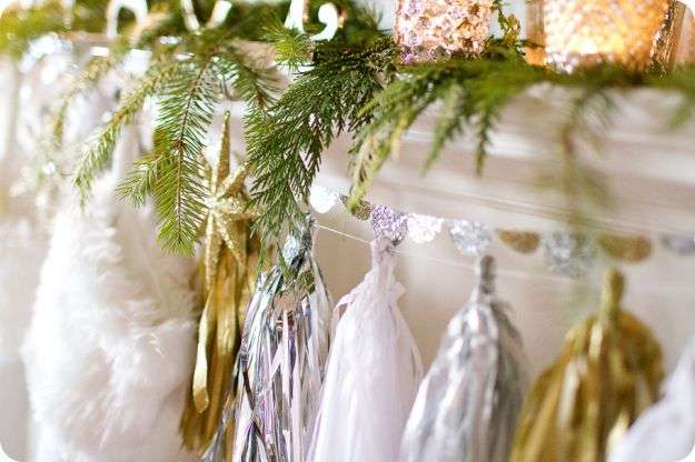 A precious Christmas in gold, silver and other metallic colors