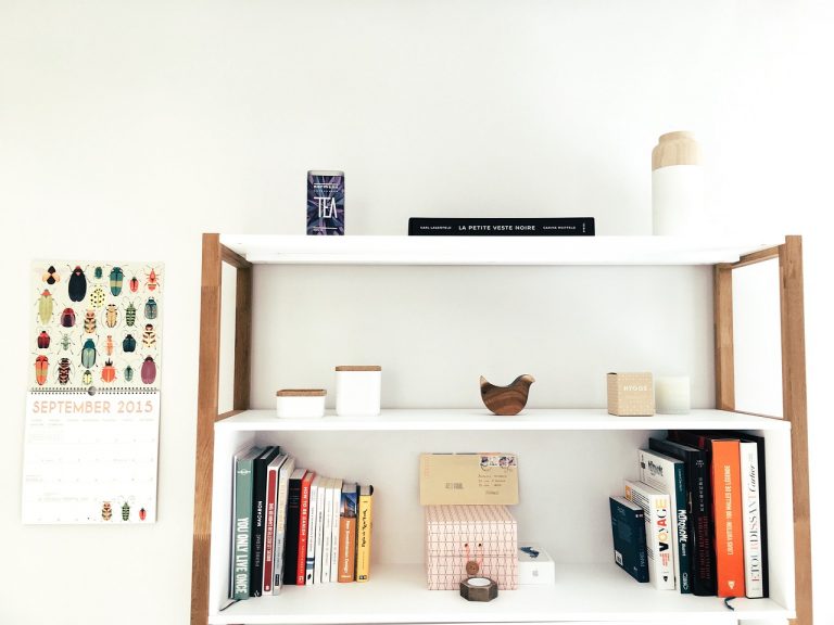 Can floating shelves hold much weight?