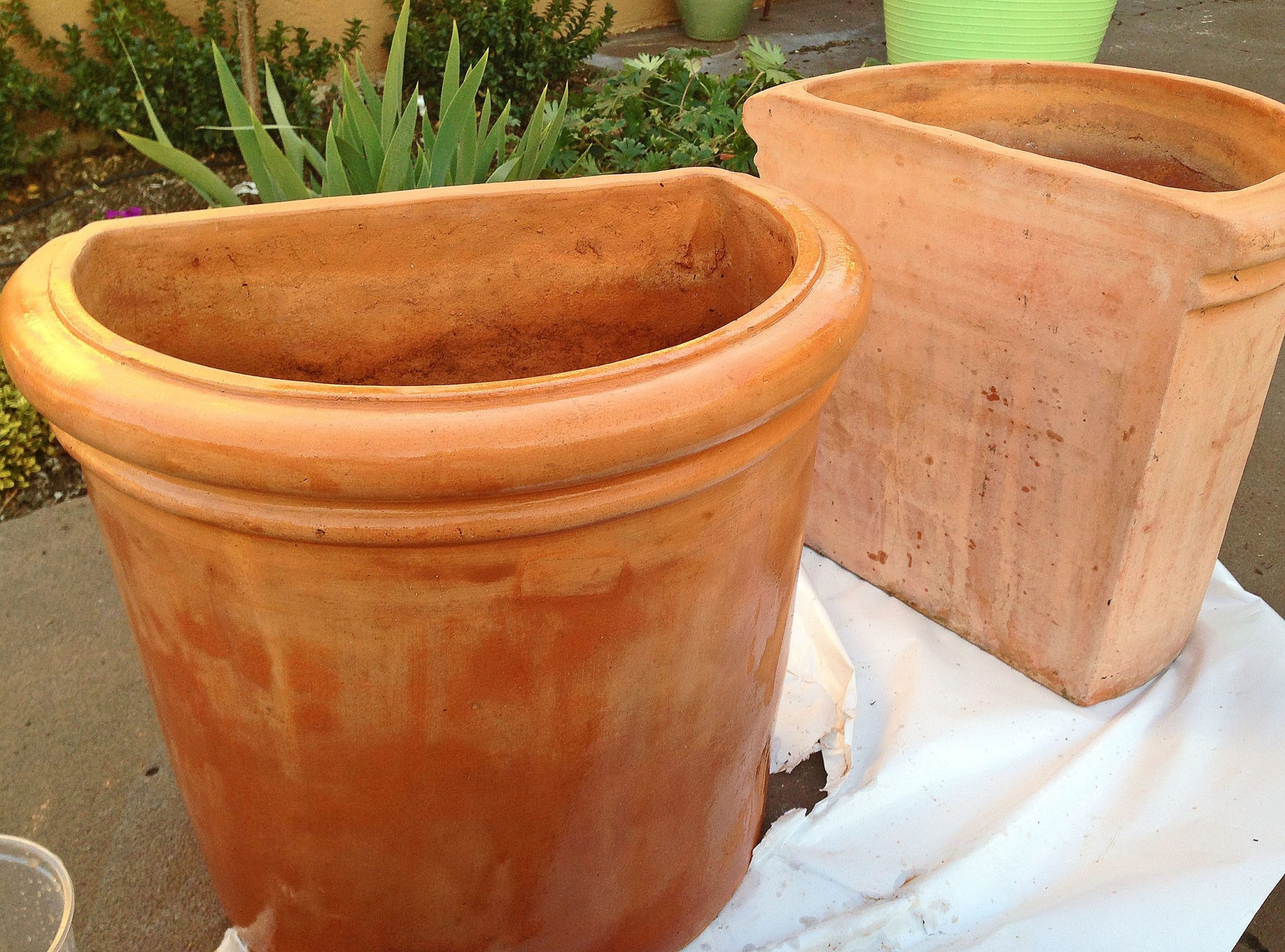 Round Terra Cotta Planter