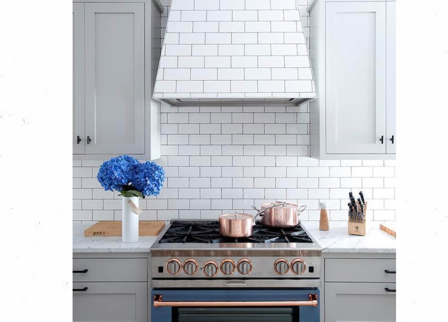 Does white subway tile go with everything?