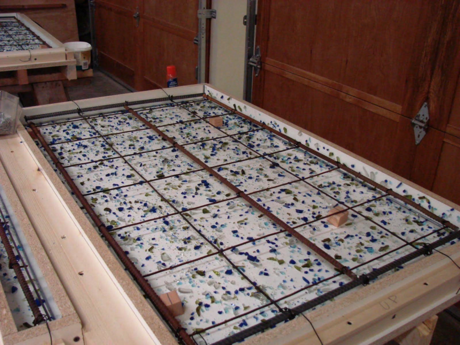 What Are The Pros And Cons Of Recycled Glass Countertops 