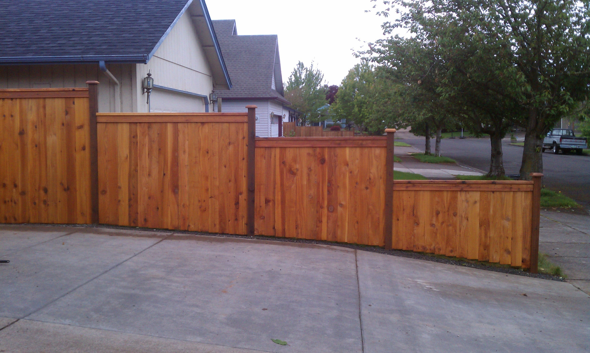 how-to-build-a-block-retaining-wall-diy-retaining-wall-building-a-retaining-wall-garden