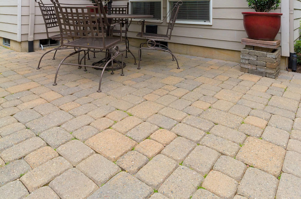 How Many Pavers Do I Need For 100 Square Feet