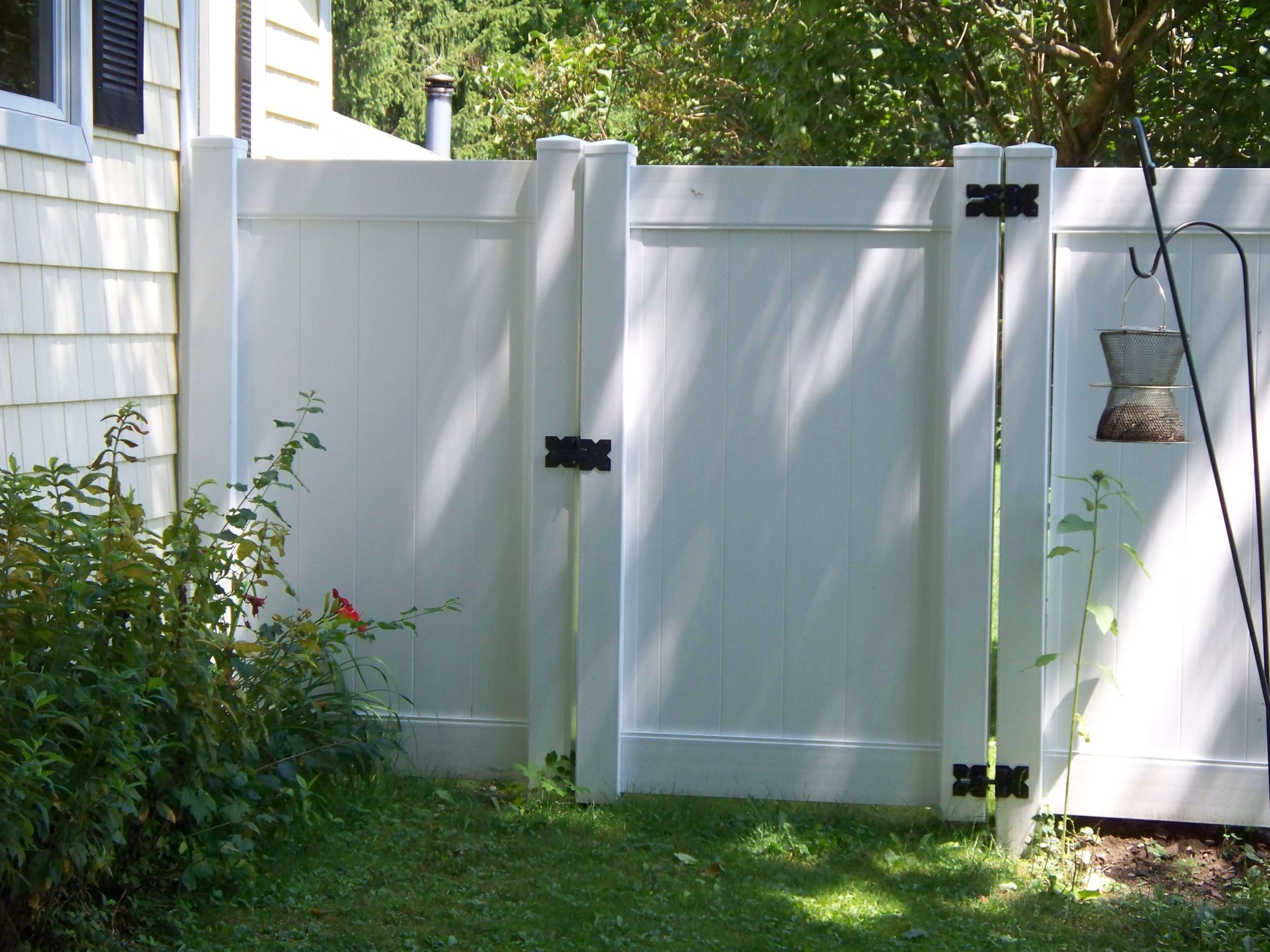 how-do-you-install-vinyl-side-gates-interior-magazine-leading