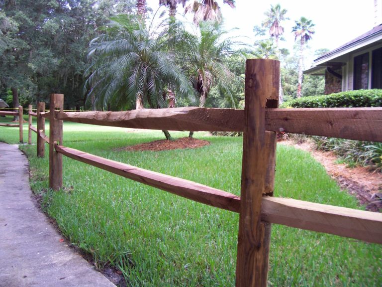 How deep should a split rail fence post be? - Interior Magazine