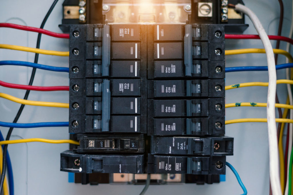 how-many-outlets-can-you-put-on-a-30-amp-breaker-find-it