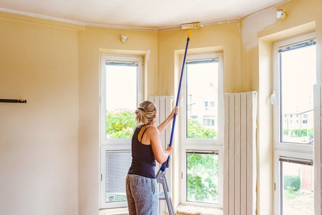 how-many-coats-of-paint-does-a-ceiling-need-interior-magazine