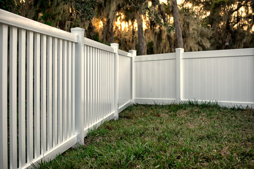 how-long-does-a-vinyl-fence-last-interior-magazine-leading