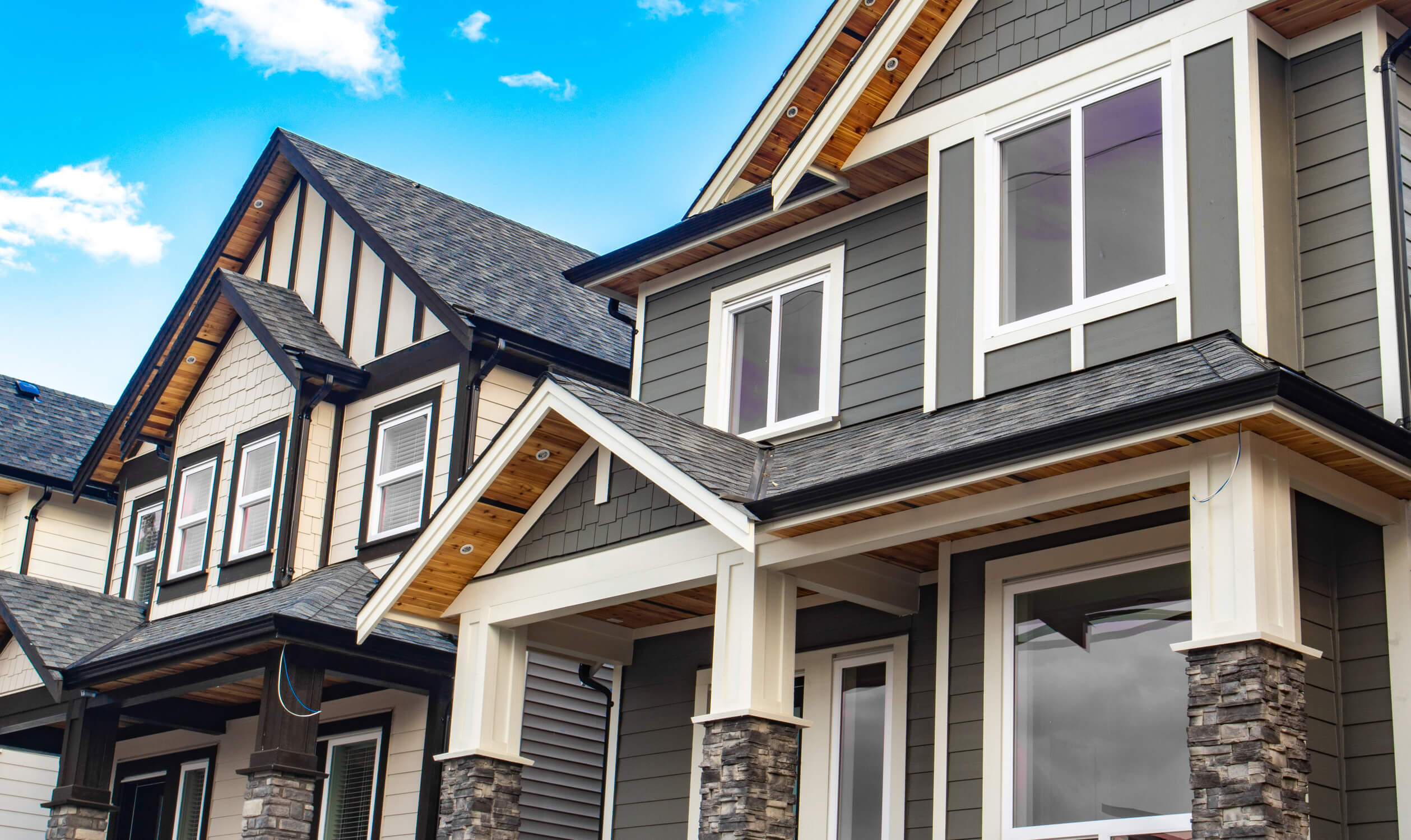 What are the disadvantages of vinyl siding?