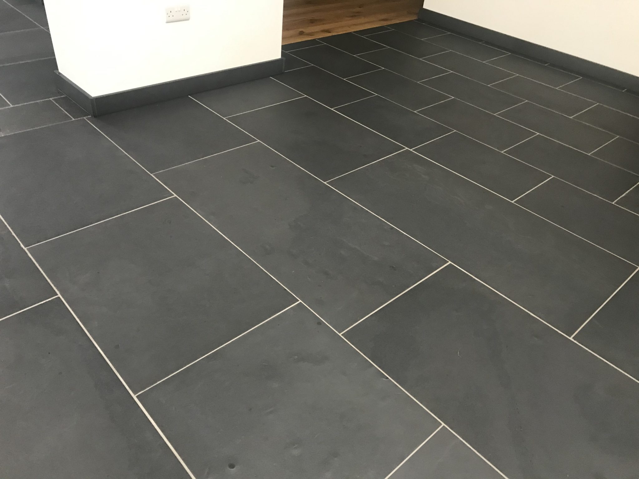 Is slate tile slippery when wet? Interior Magazine Leading