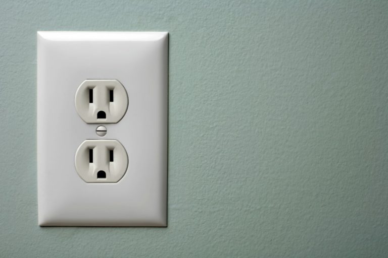 decora-vs-standard-outlets-5-differences-you-need-to-know