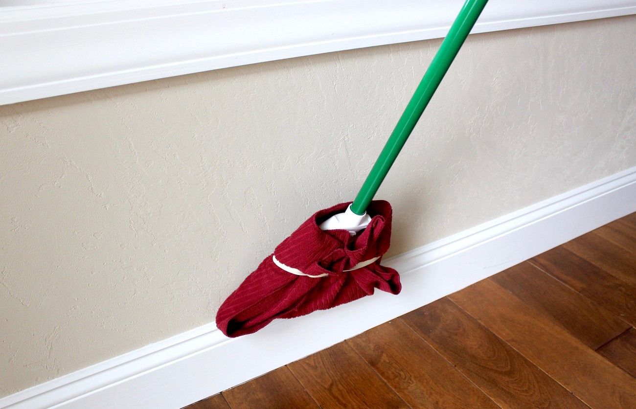 How do you clean dirty baseboard walls? Interior Magazine Leading