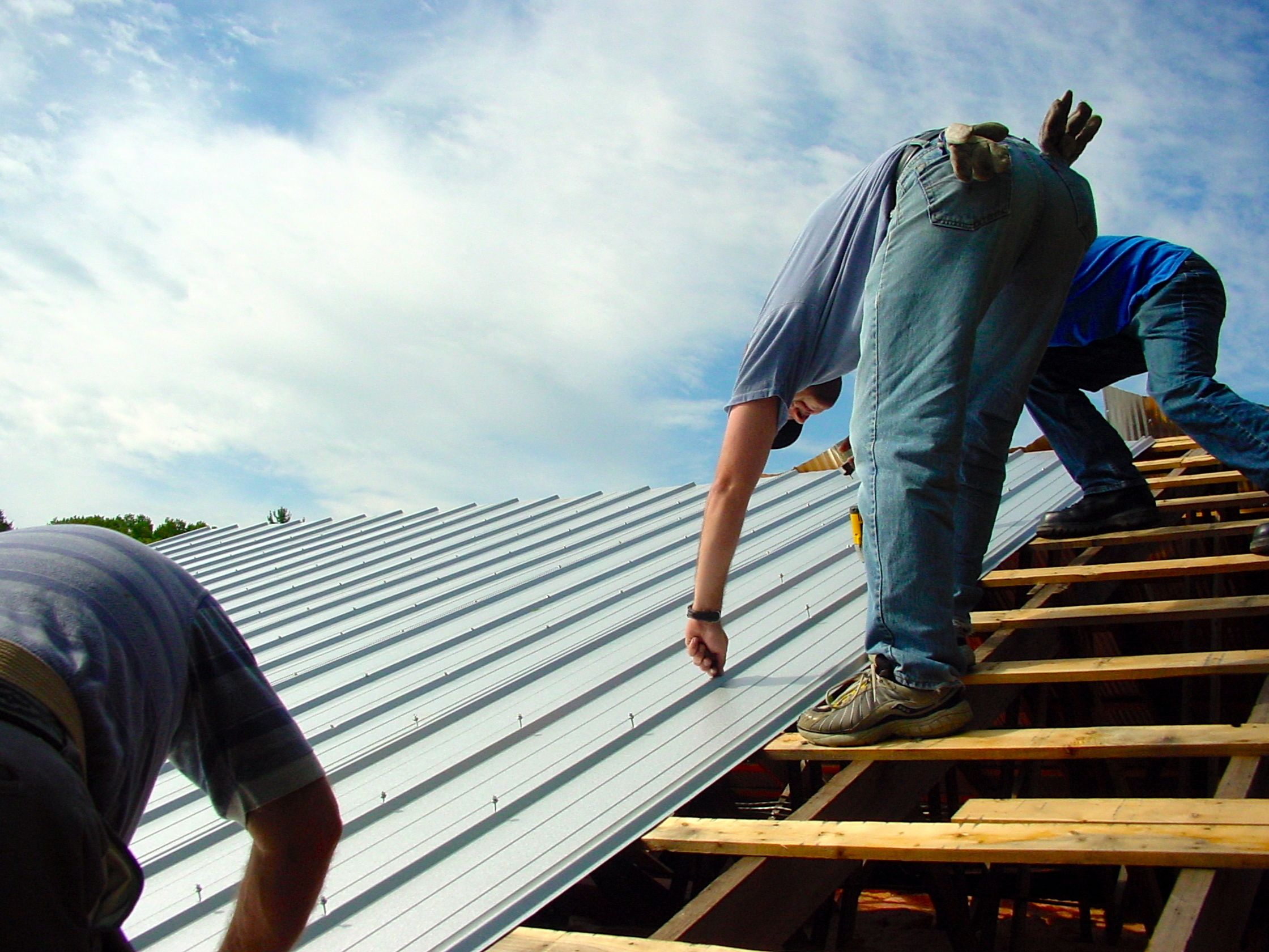 installing a metal roof        <h3 class=
